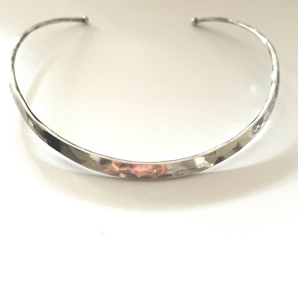 Adam Jewelry - B Adam 925 Silver Hammered Women's Necklace
Vintage 1980s